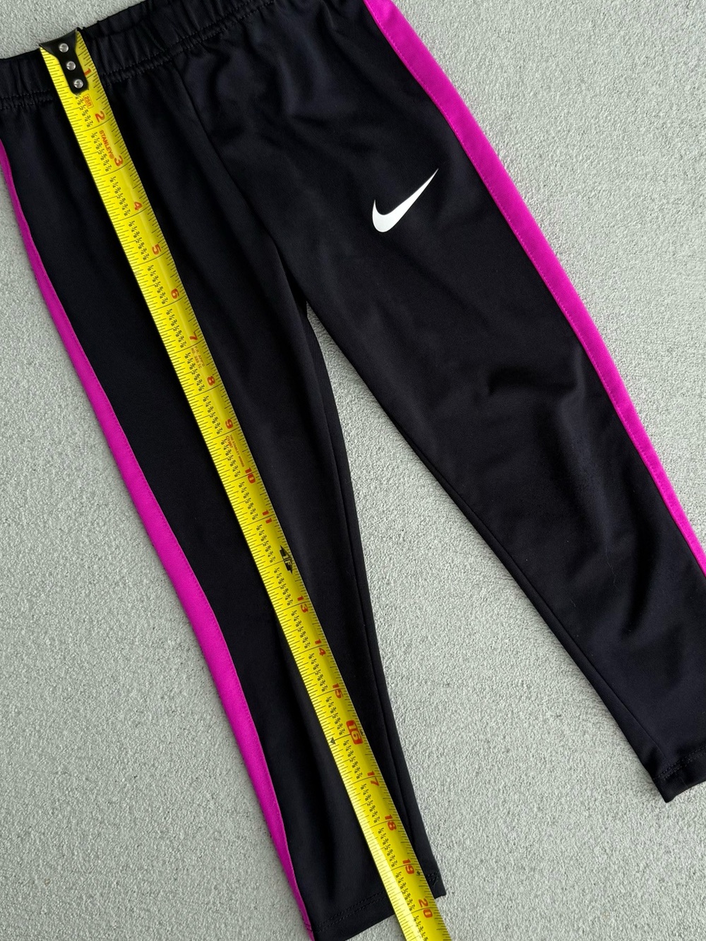 SET Nike Athletic Rainbow Logo Tee Black Pink Side Stripe Pants Girls Size 4-5 - Picture 14 of 15